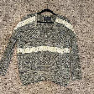 Paper Crane Women's V-Neck Sweater in Gray and Cream